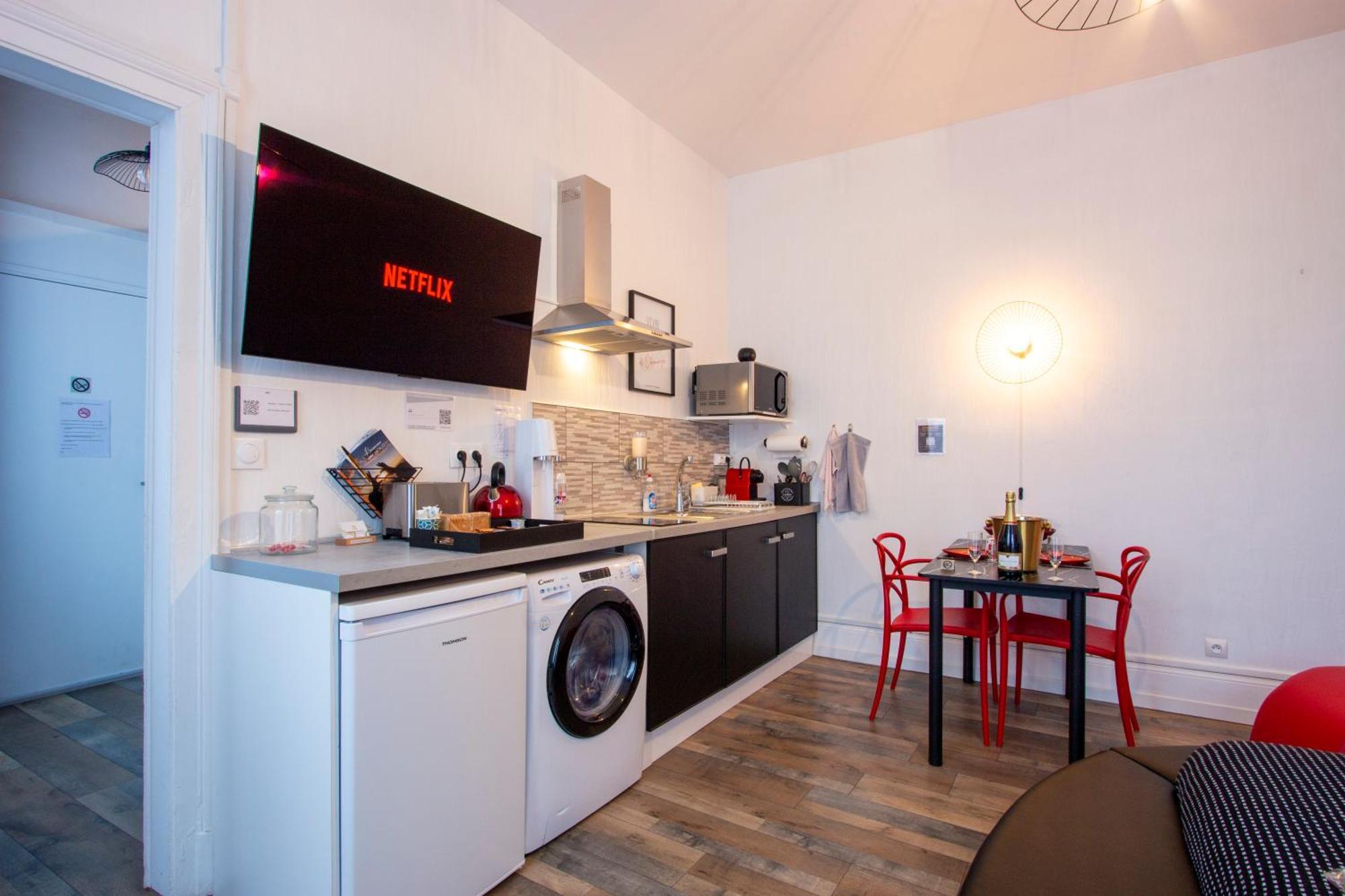 L'Hyper Centre - Netflix & Wifi - Literie Haut De Gamme - Check-In 24H24 - Goodmarning Chalons-en-Champagne Exterior photo