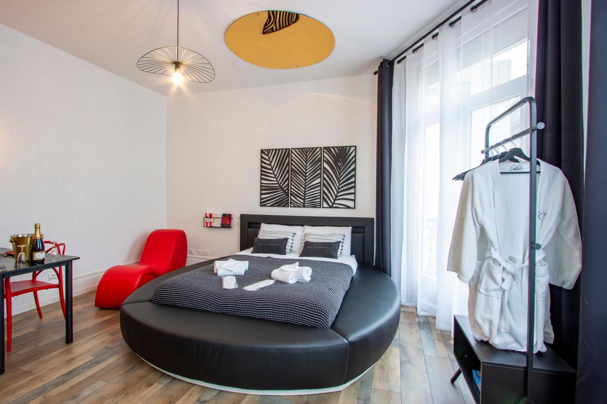 L'Hyper Centre - Netflix & Wifi - Literie Haut De Gamme - Check-In 24H24 - Goodmarning Chalons-en-Champagne Exterior photo